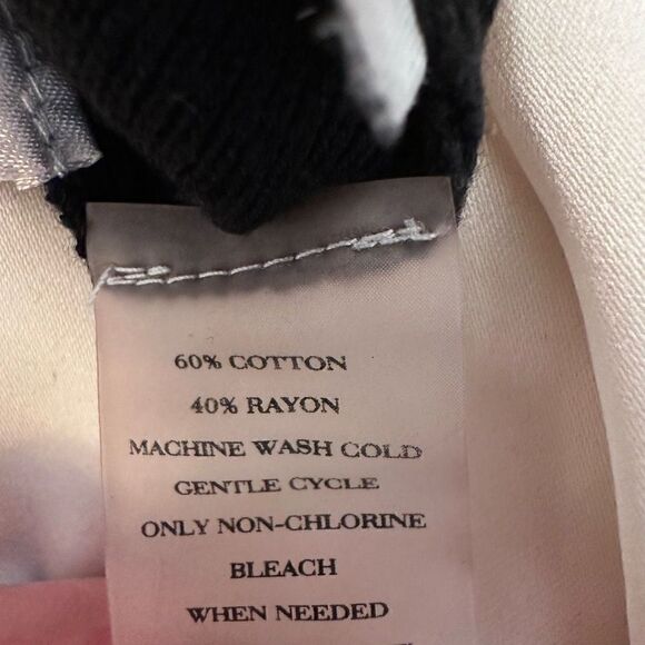 Ann Taylor V Neck Long Sleeve Cotton Rayon Blend Pullover Sweater Black Medium - Picture 4 of 4